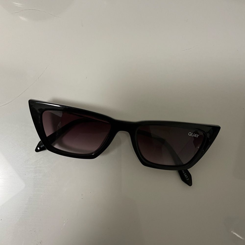 Quay  Australia sunglasses
